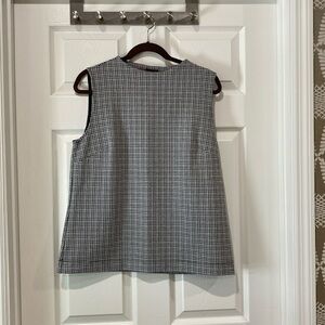 Ann Taylor black and white sleeveless top with high neck